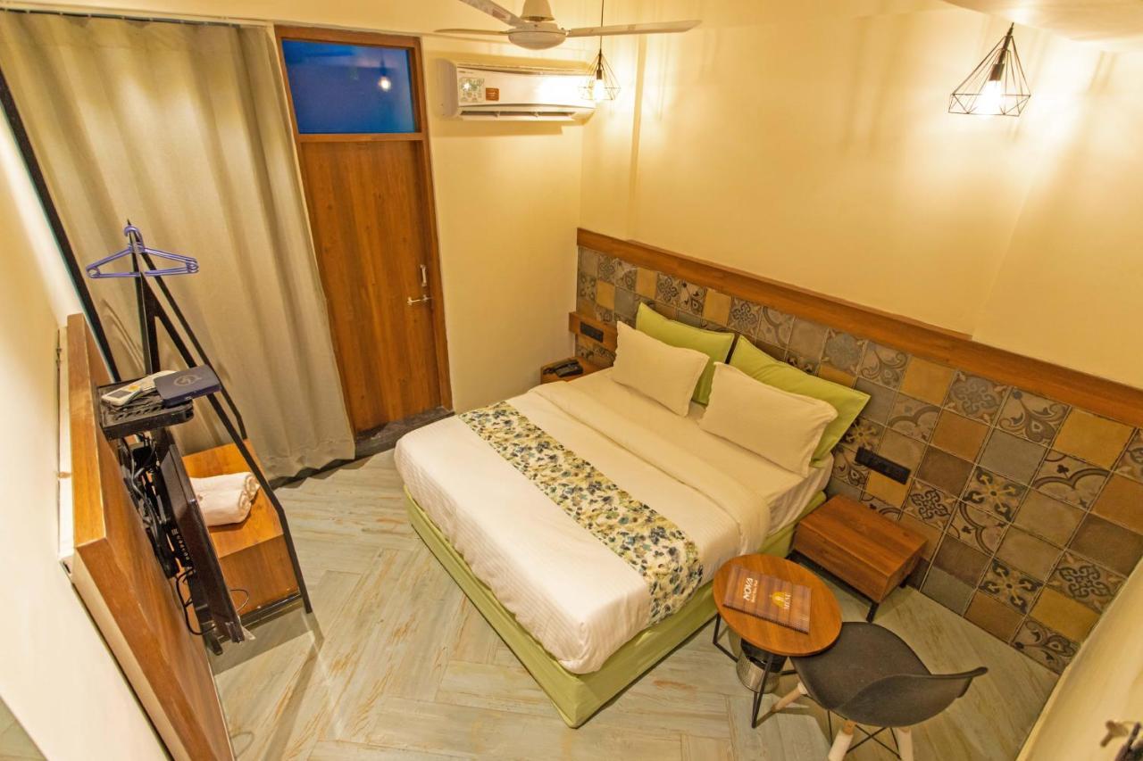 Nova Park Hotel Rajkot Exterior photo